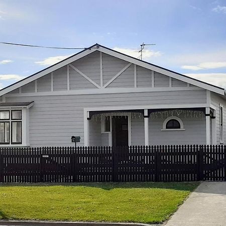 Te Waiharakeke Holiday Home 블레넘 외부 사진