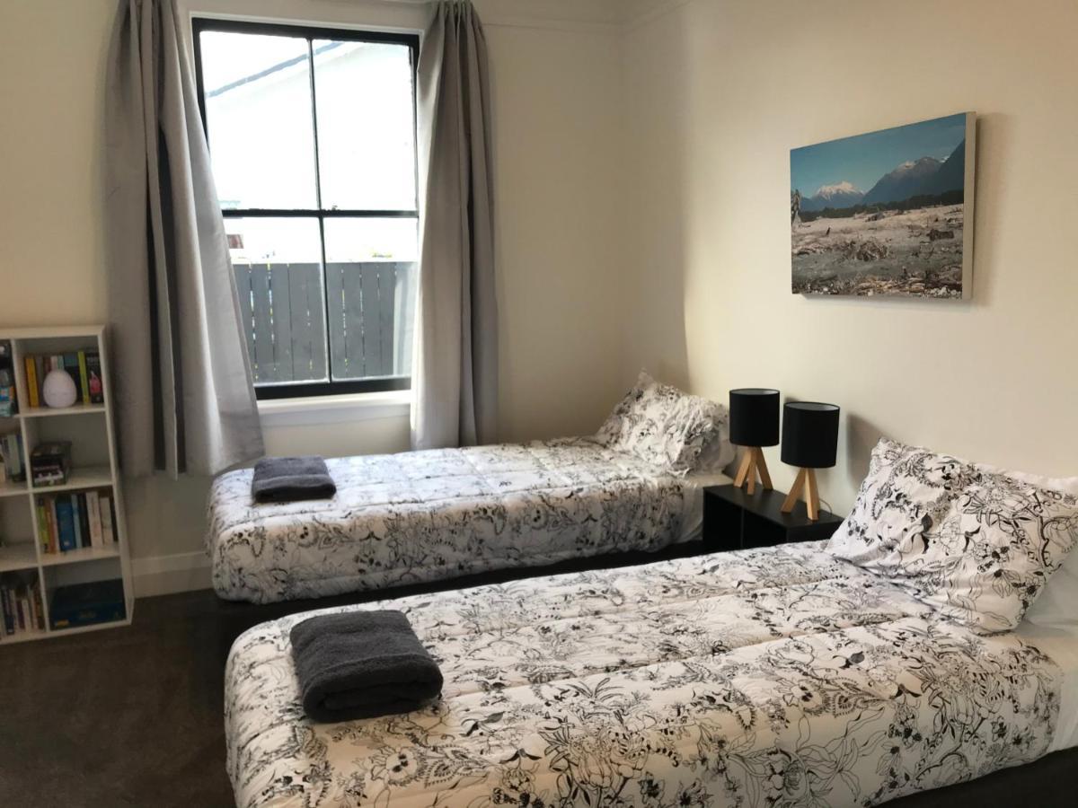 Te Waiharakeke Holiday Home 블레넘 외부 사진