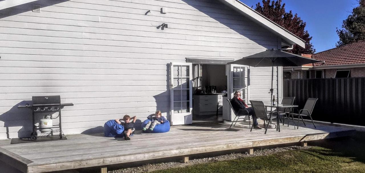 Te Waiharakeke Holiday Home 블레넘 외부 사진